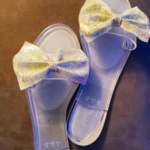 Gorgeous White Jelly Slides w/Glitter Bow